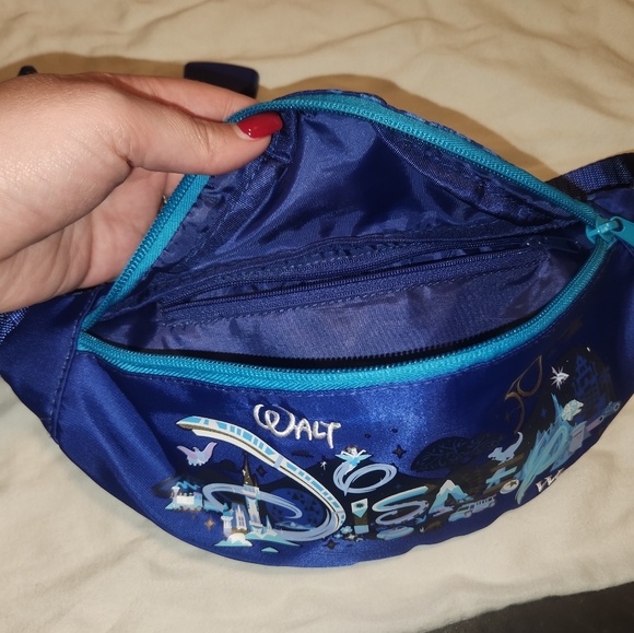 50th Walt Disney World Waist Bag - Picture 5 of 7